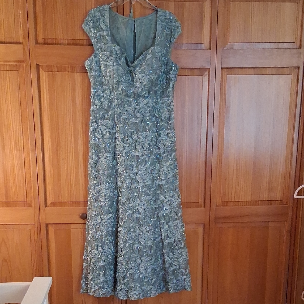 Alex Evenings Eleanor Sweetheart Neck Long Dress